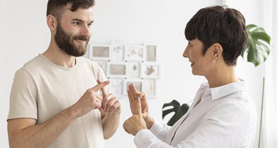 DISABILITÀ SENSORIALI: COMUNICAZIONE E INFORMAZIONE